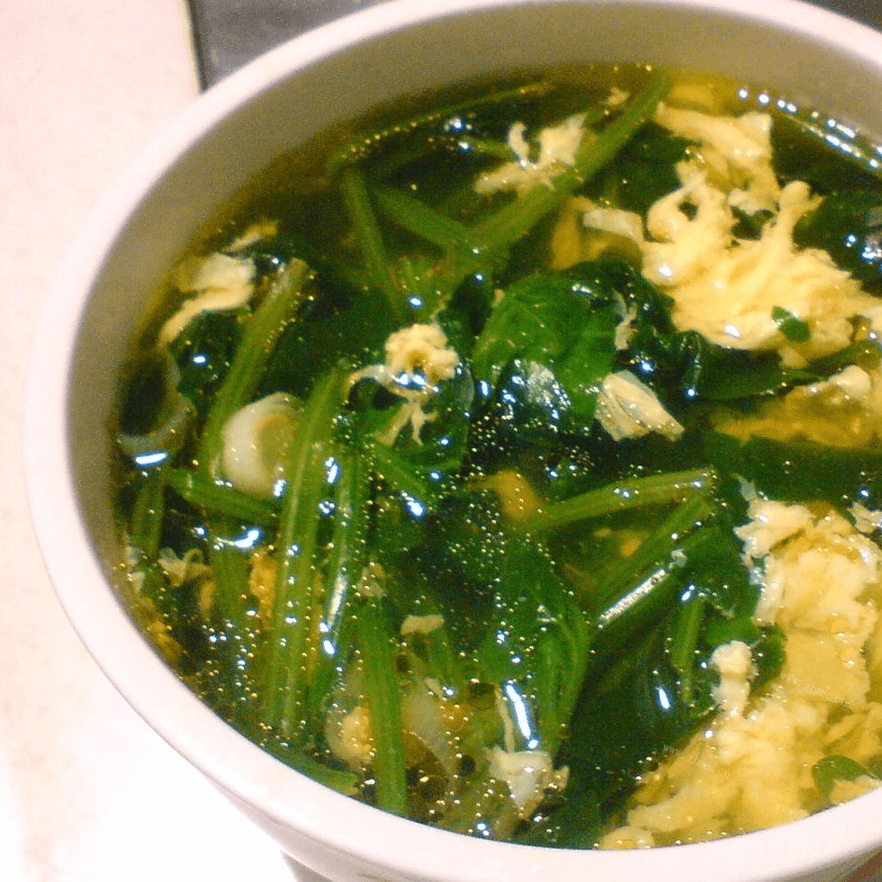 菠菜鸡蛋汤