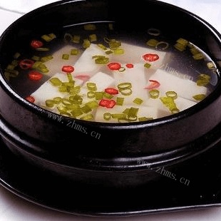 美味的白菜豆腐汤