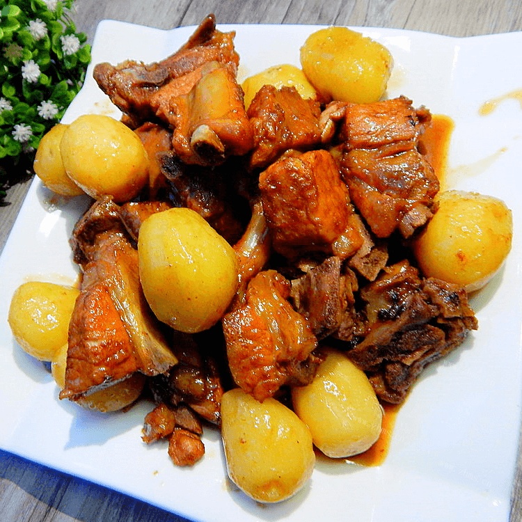 土豆炖排骨