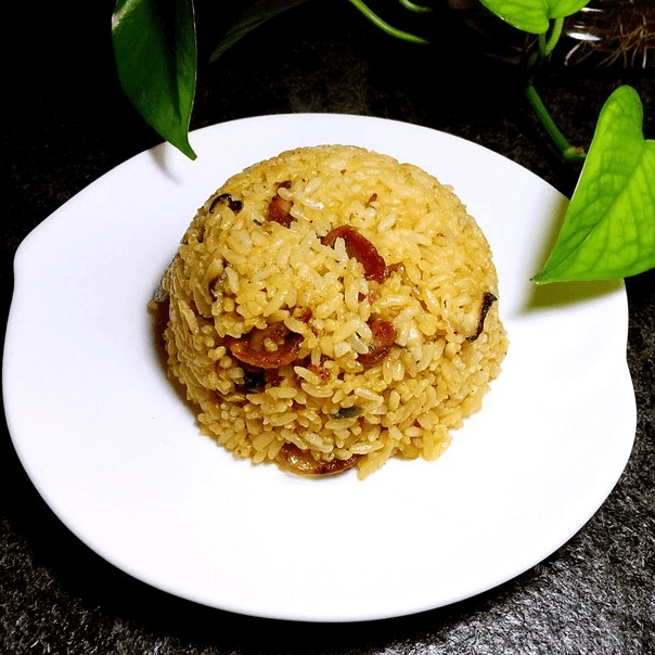 美味的腊肠炒饭