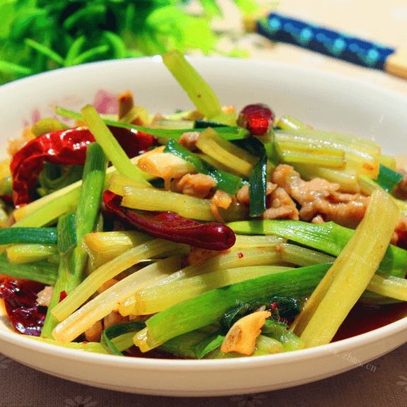 自制芹菜炒肉