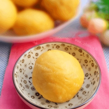 美味的玉米面馒头
