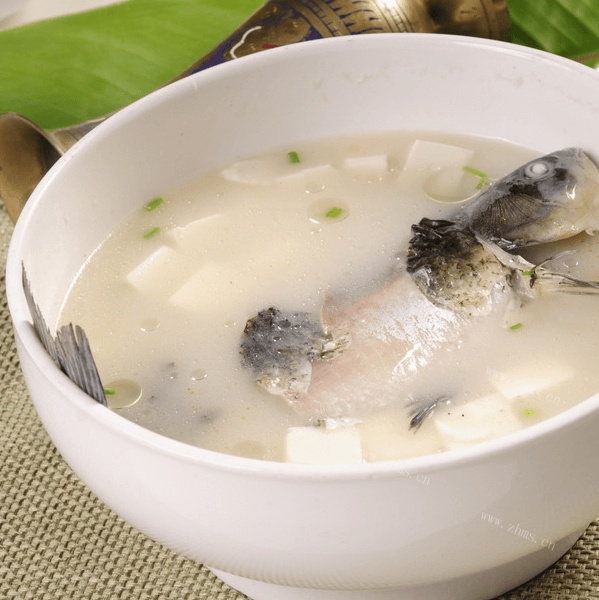 自制鲫鱼豆腐汤