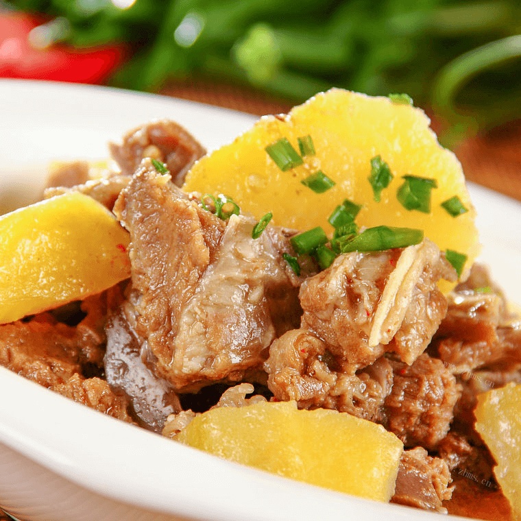 土豆炖排骨