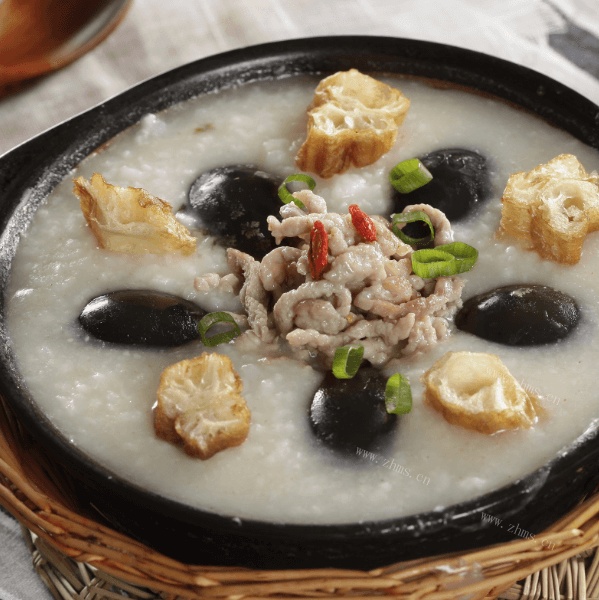 皮蛋瘦肉粥