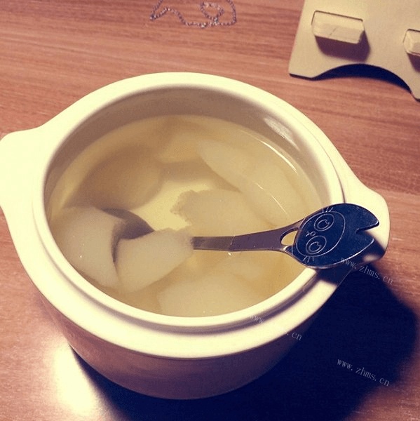 美味的冰糖炖梨