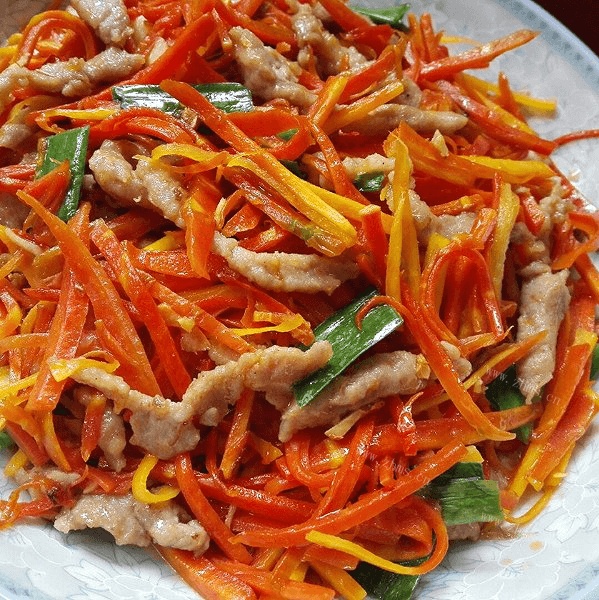 胡萝卜炒肉