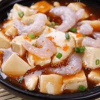 美味的虾仁豆腐