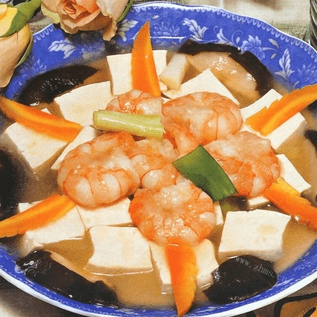 美味的虾仁豆腐