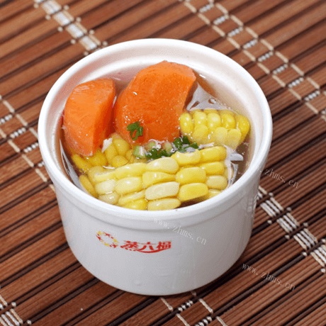 美味的排骨玉米汤