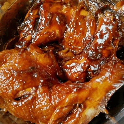 浓郁的炖鸡腿