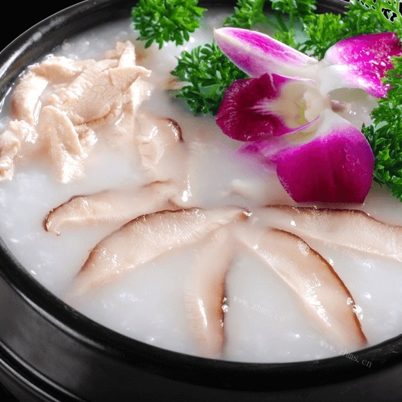 好吃的香菇鸡肉粥