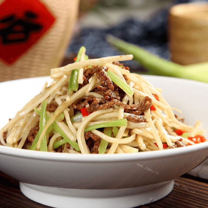 美味的茭白肉丝