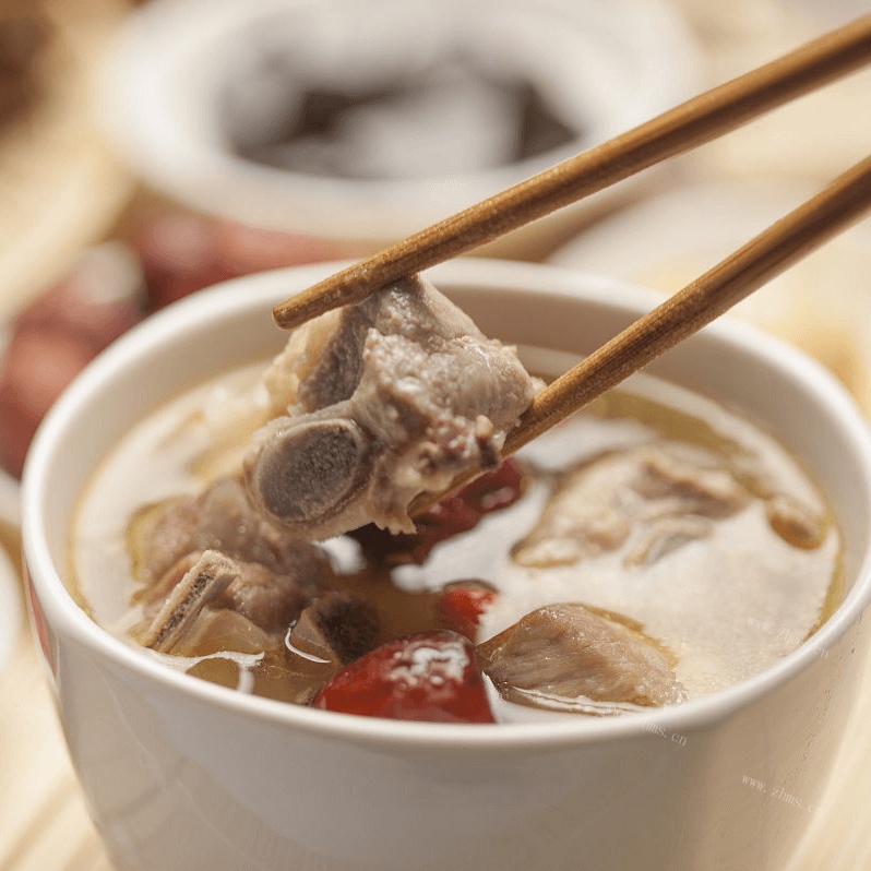 家常炖排骨