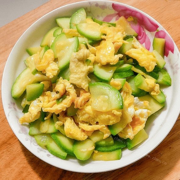 家常西葫芦炒鸡蛋
