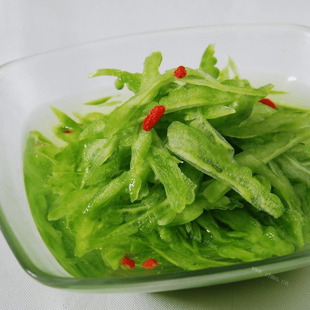 美味的凉拌苦瓜