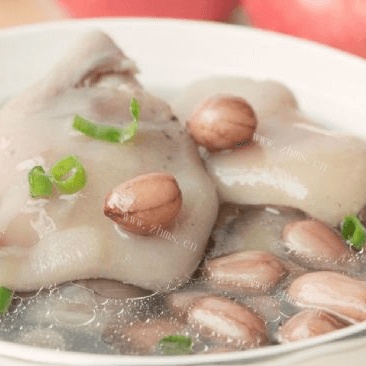 黄豆猪蹄汤