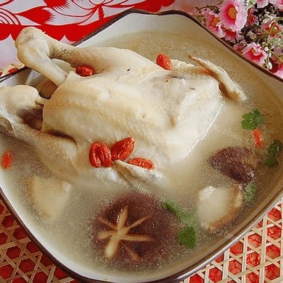 鲜美可口清炖鸡汤