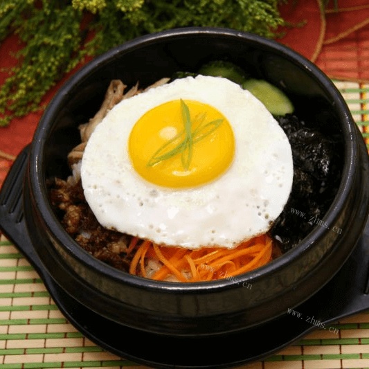 美味的韩式拌饭