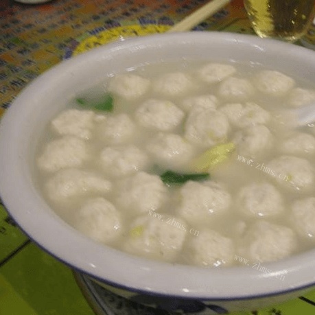 香喷喷的鱼丸汤