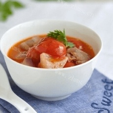 好吃的西红柿牛腩汤