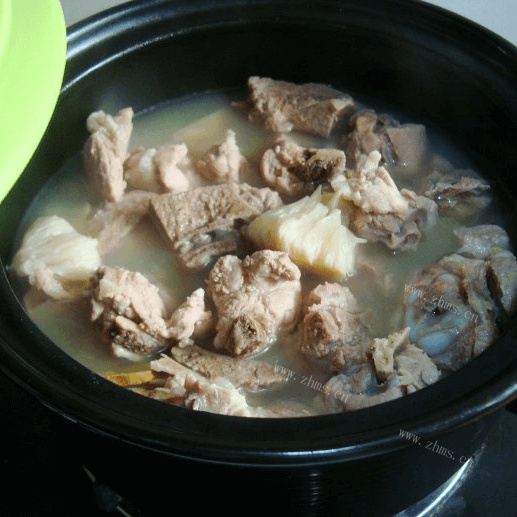 家常菜排骨汤