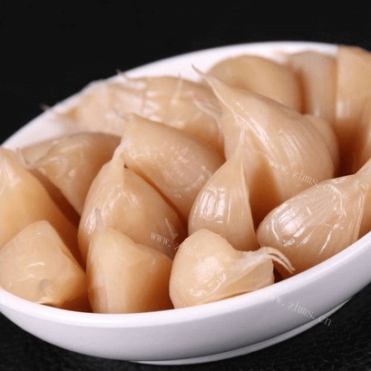 美味的腌糖蒜