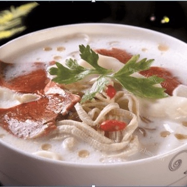 美味的羊肉烩面