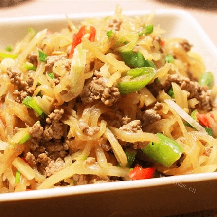 美味的萝卜丝炒肉