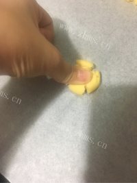 香喷喷的玛格丽特饼干做法图解9)