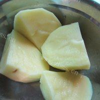 早餐吃炸土豆饼做法图解1)