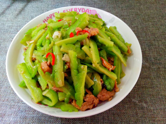 美味的苦瓜炒肉