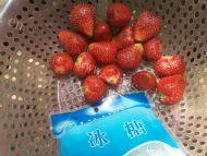自制冰糖草莓做法图解1)