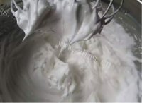 色香味俱全的海绵蛋糕做法图解3)