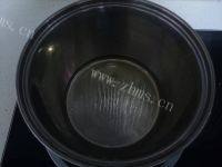 自制炼乳棉花蛋糕做法图解2)
