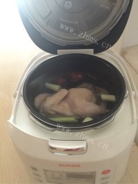 滋补鸡汤做法图解4)