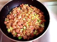 好吃的酱油炒饭做法图解9)