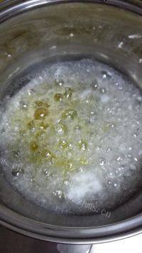 自制焦糖奶油酱做法图解4)