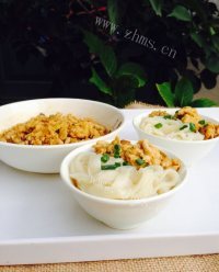 热腾腾的鸡蛋酱拌面做法图解16)