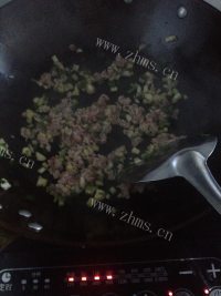 珍馐美味的土豆烧海带做法图解5)