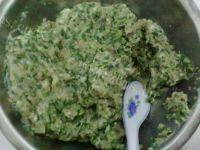外婆教我做韭菜水饺做法图解6)