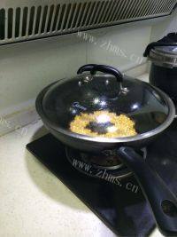 食欲满满的原味爆米花做法图解4)