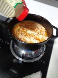 酸汤肥牛做法图解10)