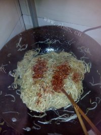 美味的豆芽炒面做法图解11)