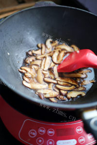 美味香菇油菜烩饭做法图解4)