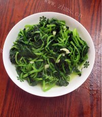 蒜蓉炒菠菜做法图解7)
