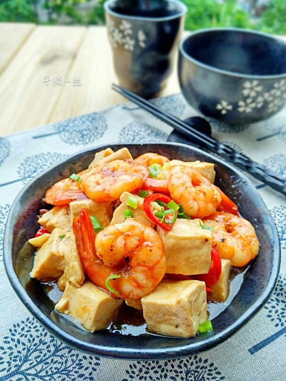 美味的虾仁豆腐