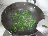 简单的炒菠菜