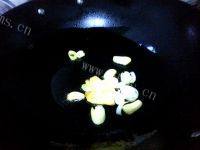 味道不错的菜花炒肉做法图解4)
