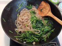 家常菜菠菜粉丝做法图解6)
